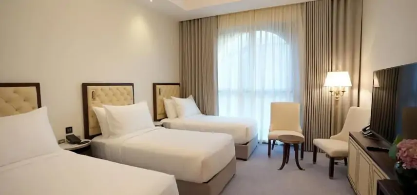 Peninsula Worth Hotel image